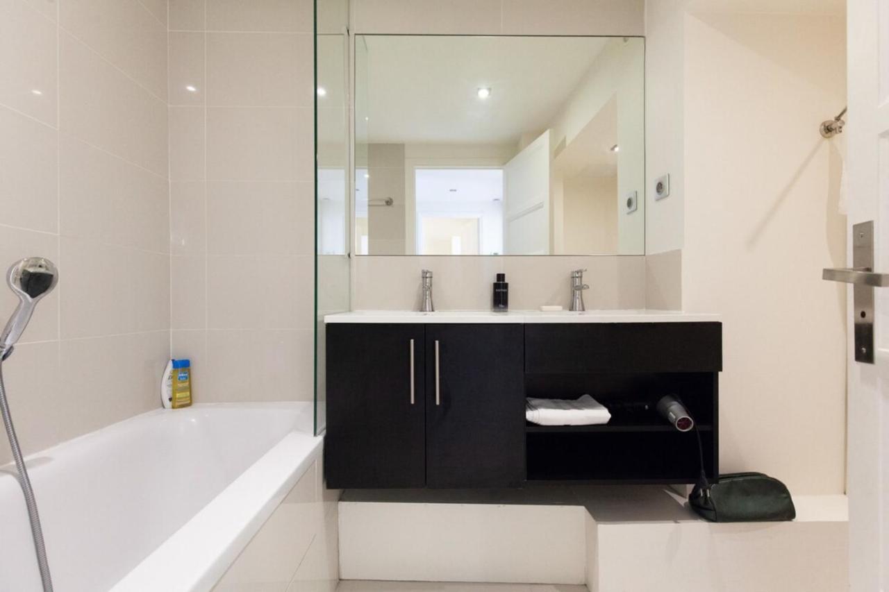 Appartement Modern & Cozy 150M From The Croisette à Cannes Extérieur photo